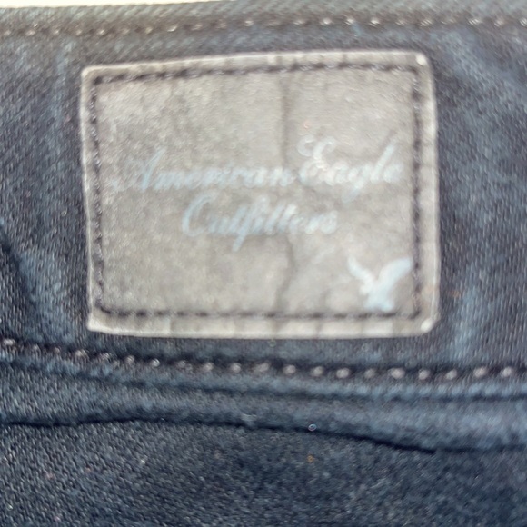 American Eagle Stretch distressed black shorts-size 8 - Picture 5 of 8